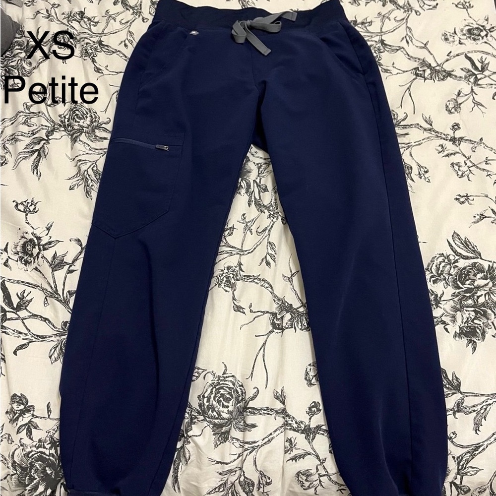 💙 Figs Navy Blue Zamora scrub pants 💙